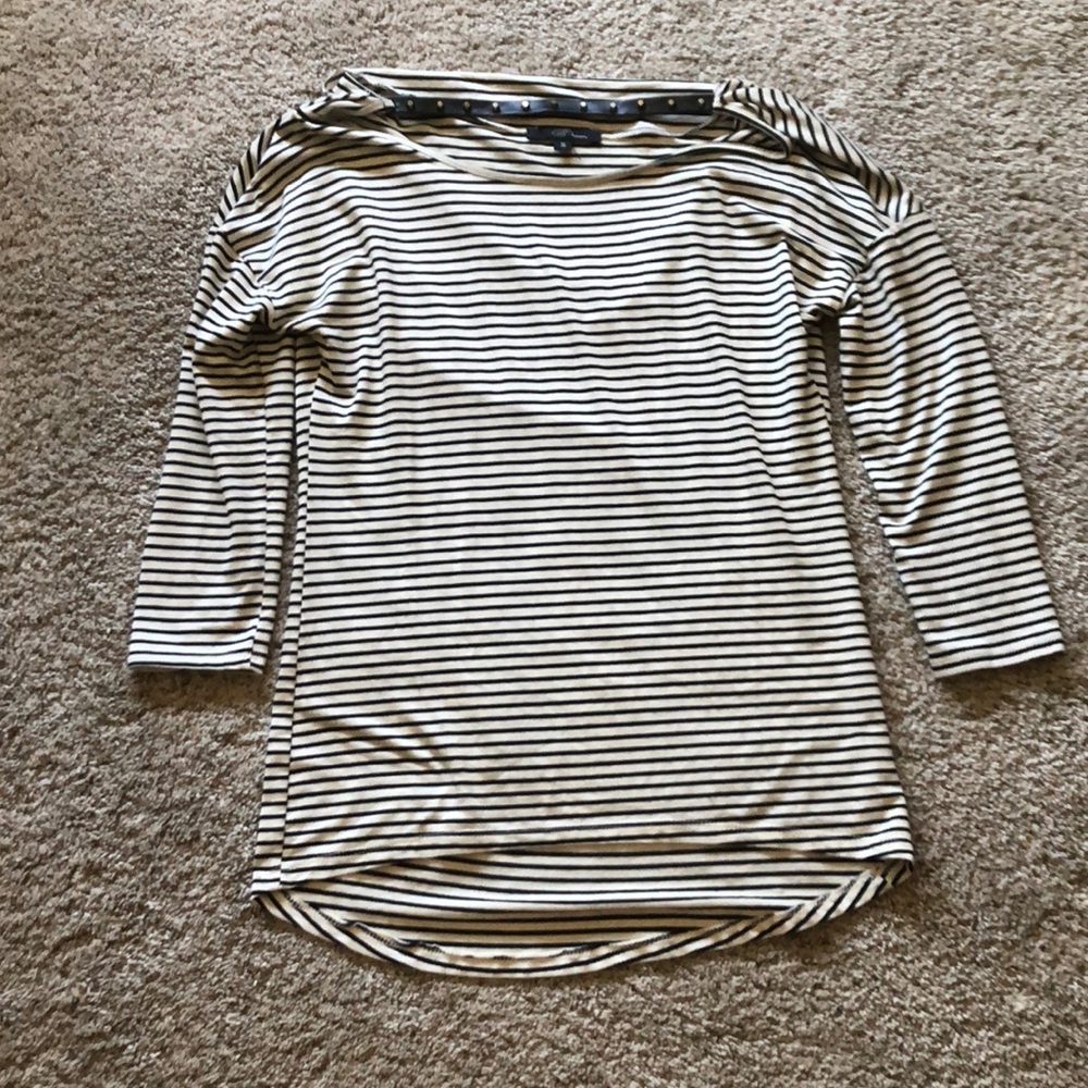 Stripped top